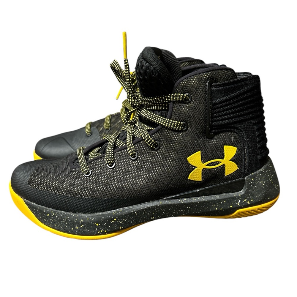 Under Armour Kids High-Top Sneakers - Black and Yellow
Steph Curry Wardell SC